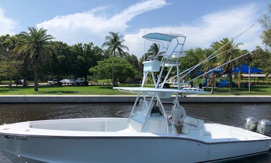 Console Ocean Master Center para pesca com equipamento leve em Fort Lauderdale