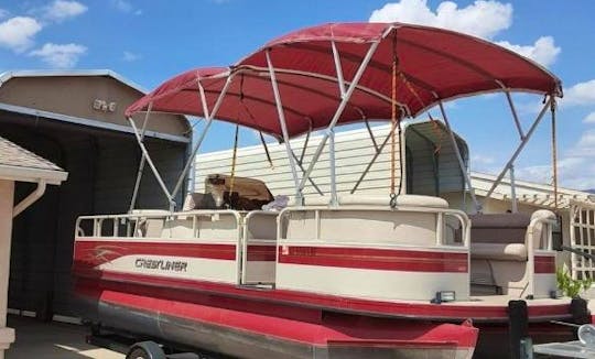 20 ft Crestliner Pontoon boat
