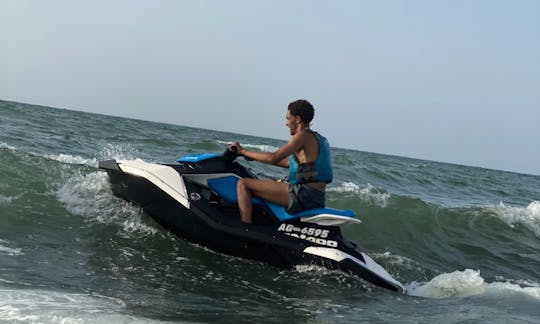 2020 Seadoo Spark ジェットスキーレンタル（ガンビア、セレクンダ）