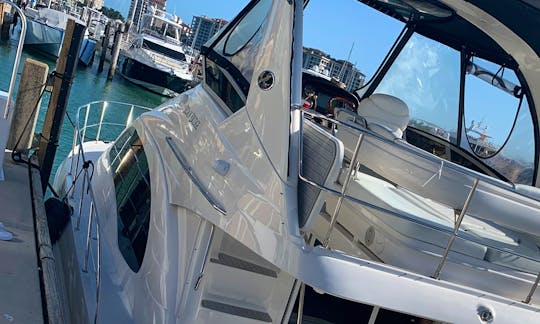 Sea Ray Flybridge 50' Luxury Express Cruiser in Miami