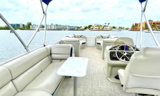 🧜🏼‍♂️ Bateau ponton/triton de 28 pieds 🧜🏼‍♀️