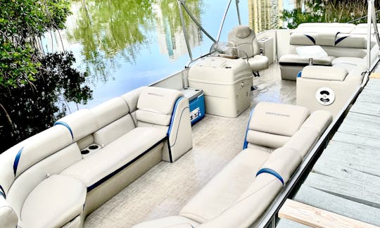 🍾 Barco flutuante de festa de 28 pés 🥳