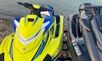 Pair of Yamaha Waverunner Jetskis for Rent in Surprise