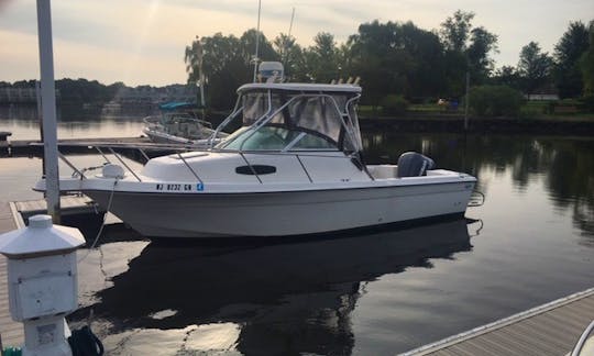 Wellcraft 22ft Walk Around for Fishing or Pleasure Cruise in Seaside Heights!