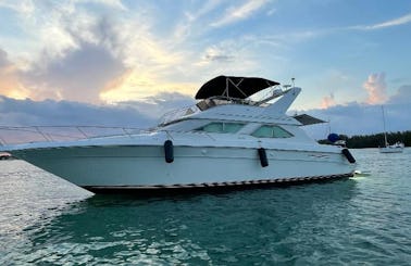 48’ Yacht .. $100 OFF WEEKDAYS !!! 👌Great prices... 13 Guests