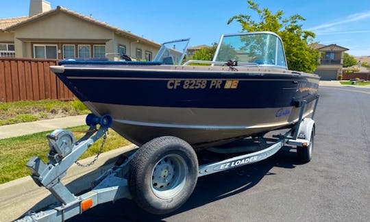 Lund Fisherman 1700 for up to 7 people in Fairfield, CA