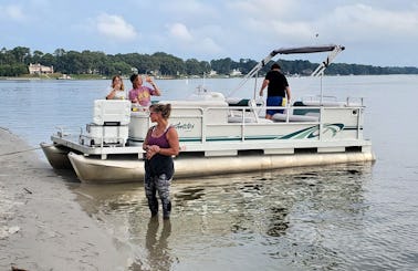 Sweetwater Pontoon Boat for Rent in Virginia Beach 6 Adults FREE GAS