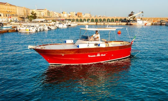 Gozzo Sorrentino 30' Motor Yacht in Taranto