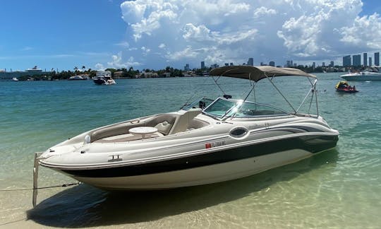 Experimente o Sea Ray de 26 pés em Miami!