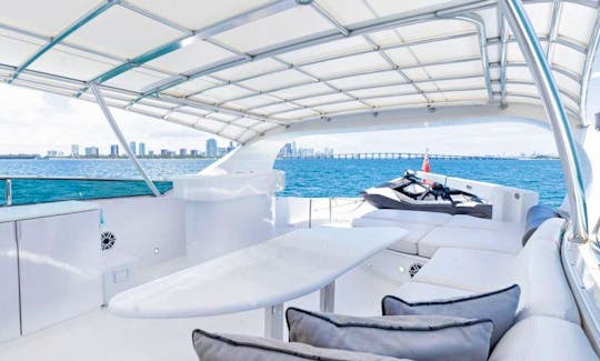 103′ Maiora – Miami Yacht Rental