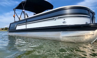 Family time/ Celebrate/ Date Night on a 2021 Viaggio Tritoon on Lake Ray Roberts or Lake Lewisville