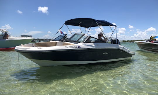 All Inclusive Sea Ray Boat Cruise on Lewisville Lake