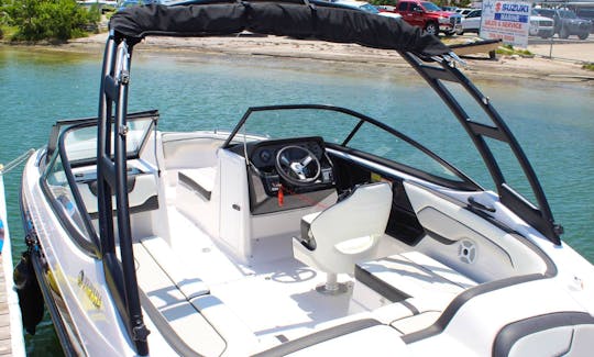 2020 Yamaha AR210 Jetboat for Daily Charter in Miami