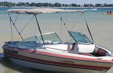 Sea Ray 17ft Powerboat Tubing and Ski for Rent in Loveland