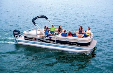 12 Passenger Suntracker Party Barge 24 DLX Pontoon in South Padre Island