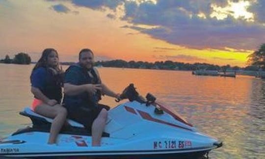Awesome Jet Skis w/ Bluetooth Speakers on Lake Norman