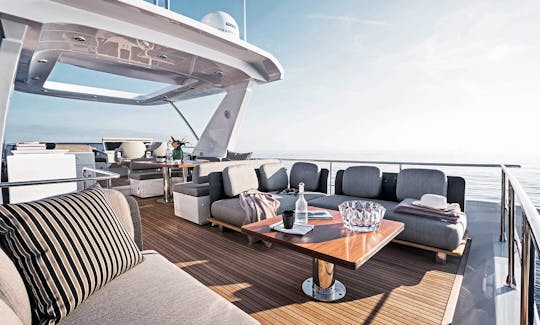 Spectacular 2018 68' Azimut Luxury Yacht in Miami Florida