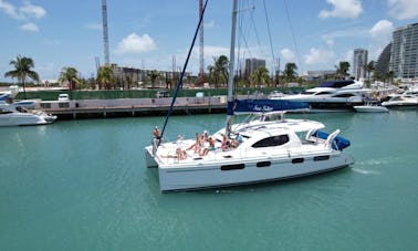 Catamaran à voile LEOPARD de croisière pour 30 personnes de 46 pieds à Cancún, à louer