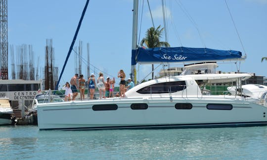 Catamaran à voile LEOPARD de croisière pour 30 personnes de 46 pieds à Cancún, à louer