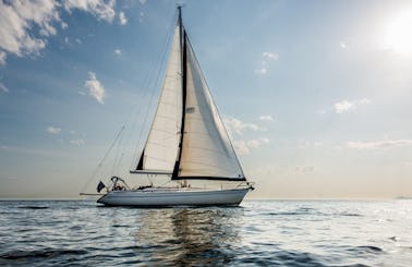 Come to us for a beautiful sailing day!