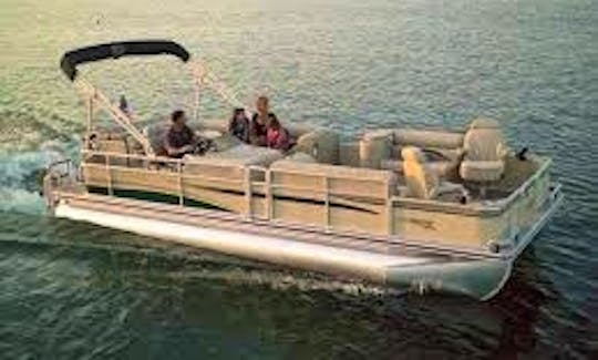 Luxurious 24' Pontoon Boat for 14 in Kemah.Tx.