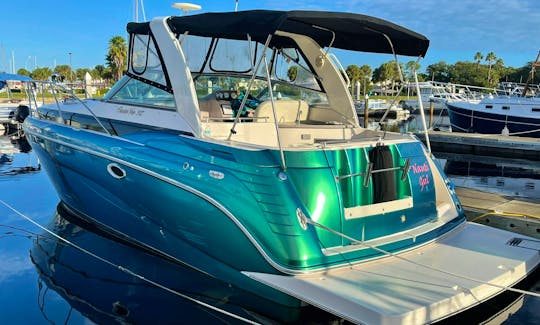 Custom 34ft Rinker Yacht for Charter in Miami