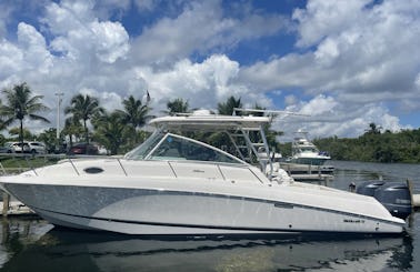 2014 Wellcraft Coastal 34ft Motor Yacht in Miami