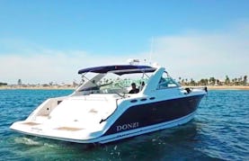 Donzi 40' (Up to 12 People) - Captain & Fuel Included
