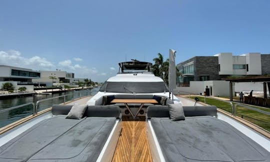 Megayate Sunseeker de 95 pies 2019 a estrenar en Cancún