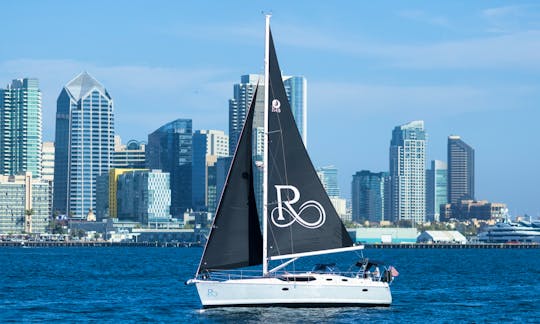 45' Hunter Deck Salon PRIVATE Luxury Sailing Yacht, San Diego Bay