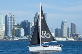 45' Hunter Deck Salon PRIVATE Luxury Sailing Yacht, San Diego Bay