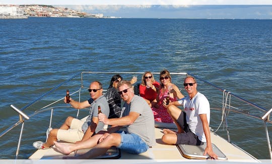 Unforgettable boat trips in Lisbon - Lazy Lisbon Cruises