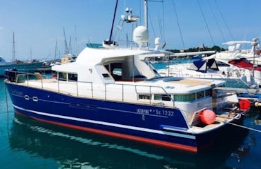 Lagoon 43 Power Catamaran for Charter in Kerkira