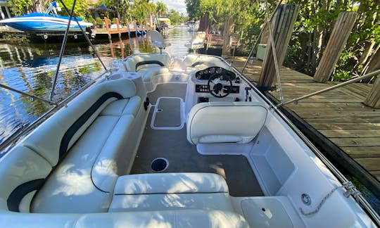 20' Hurricane Deck Boat for rent in Fort Lauderdale