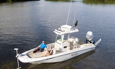 Captain Couple brindará una experiencia excepcional en aguas de la bahía de Tampa en Specialty Whaler