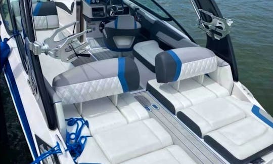 Regal 2300 Surf Boat on Lake Norman