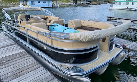 Trailered 2020 Lowe SS230 CL Tritoon in Spicewood, Tx for rent on Lake Travis or Lake LBJ