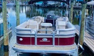 2018 Princecraft 25' Pontoon Boat for Rent in Clearwater