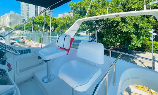 "Soul Seeker" 38' Carver 38SS Flybridge to Explore in Miami Beach