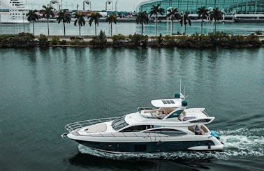 ''Downtown II'' 60ft Azimut Flybridge Luxury Power Mega Yacht for Charter in Miami Beach