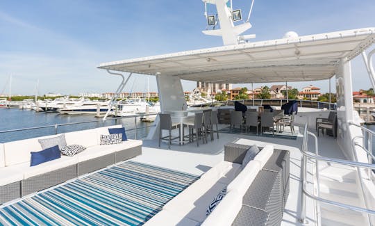 "Island Soul" Boundless Custom Power Mega Yacht Charter in Tampa, Florida