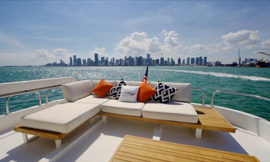 "Elyzee" Azimut Flybridge 85' VIP Yacht Charter in Miami