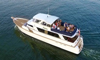 "Juliette" 80' Chris-Craft Roamer for up to 40 guests in Alpine