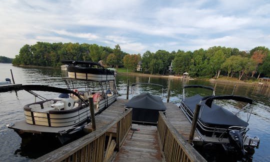 Cruise, Swim, Party and Enjoy on a 2021 Tritoon on Lake Norman!