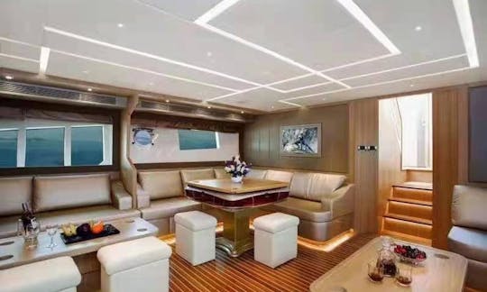 Aquitalia 68F Motor Yacht in Shanghai Shi