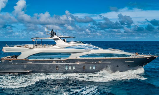 116' Azimut - Bahamas Yacht Rental