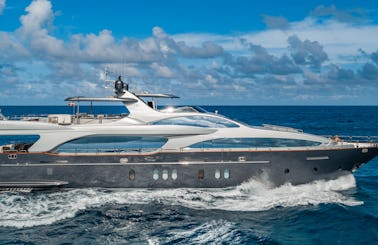 116' Azimut - Bahamas Yacht Rental