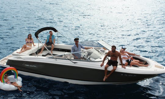 ''Nebuchadnezzar'' Regal 2700 ES Deck Boat Rental in St. Petersburg, Florida