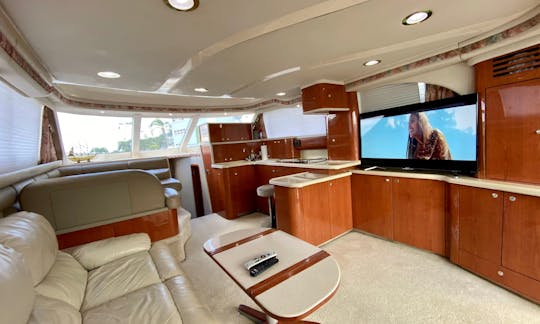 52' LUXURY YACHT RENTAL FOR PARTY IN MIAMI, GREAT LOCATION, NO HIDDEN FEES