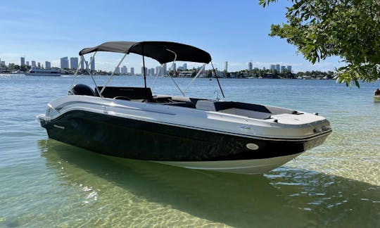 Island Adventure Awaits: 2-Hour Miami Boat Rental to Raccoon Island with Captain